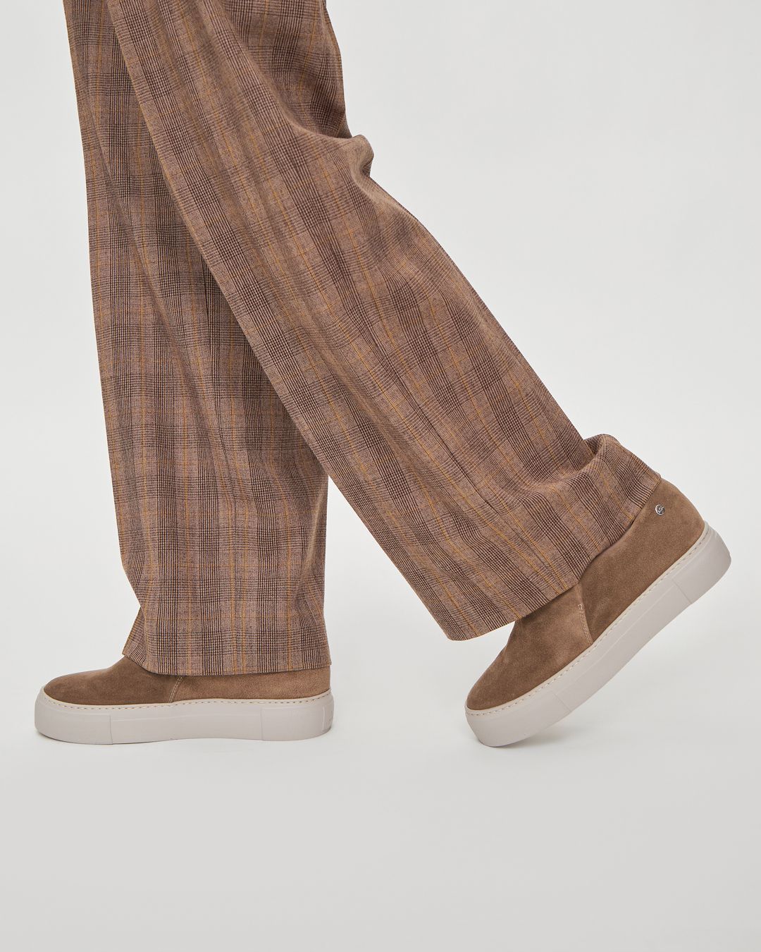 Купить Слипоны AGL