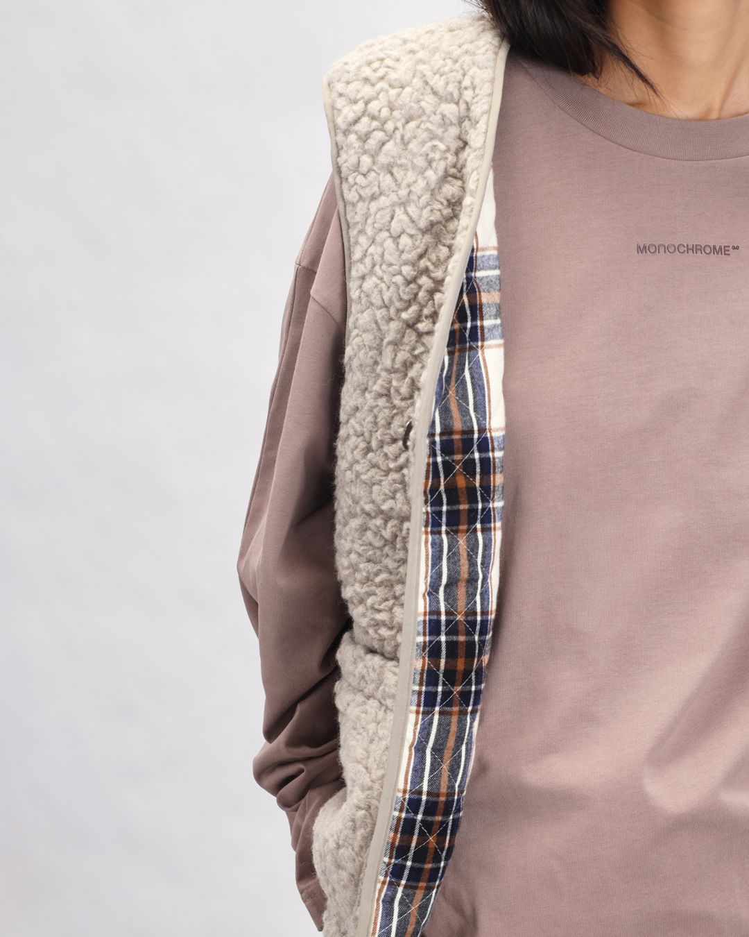 Купить Жилет MONOCHROME