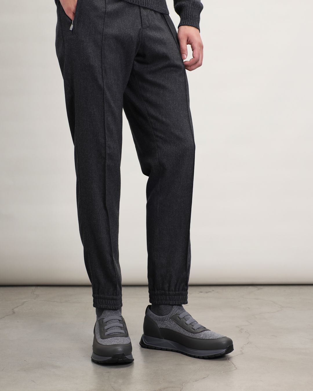 Купить Кроссовки DOUCALS