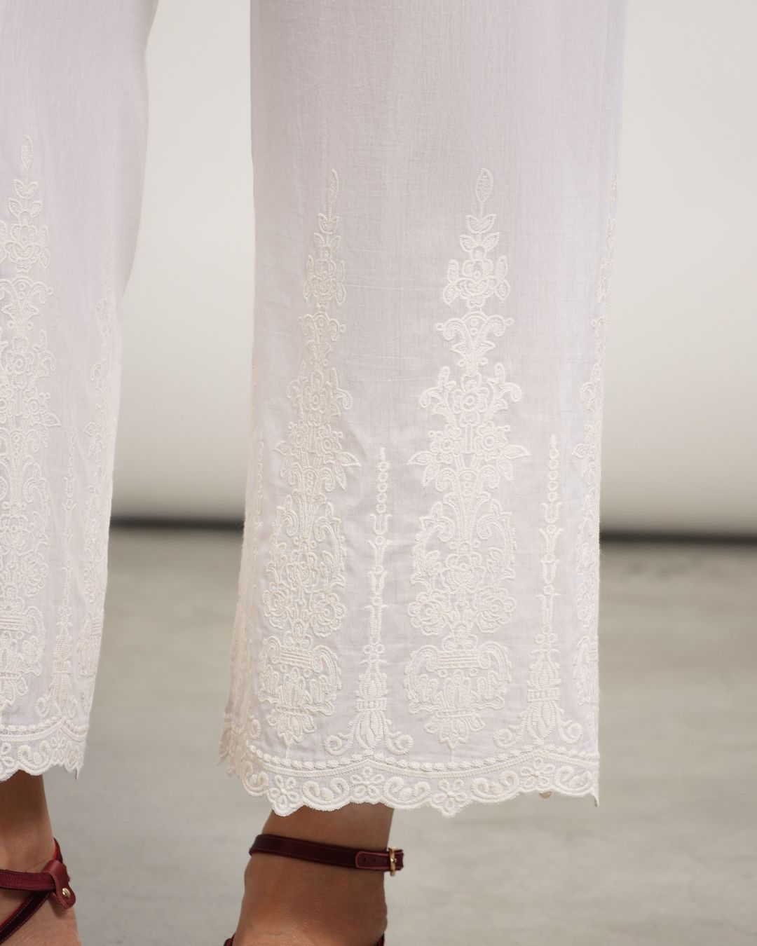 Купить Брюки PERVERT