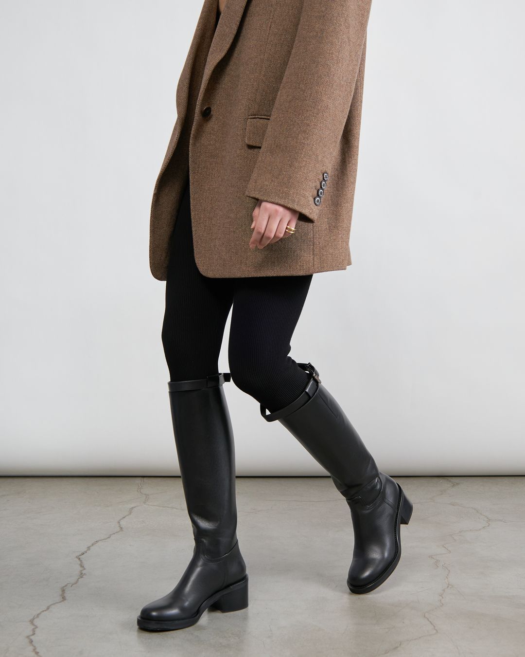 Купить Сапоги REFINED