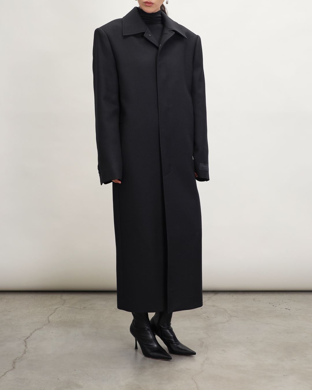 Купить Пальто USHATAVA