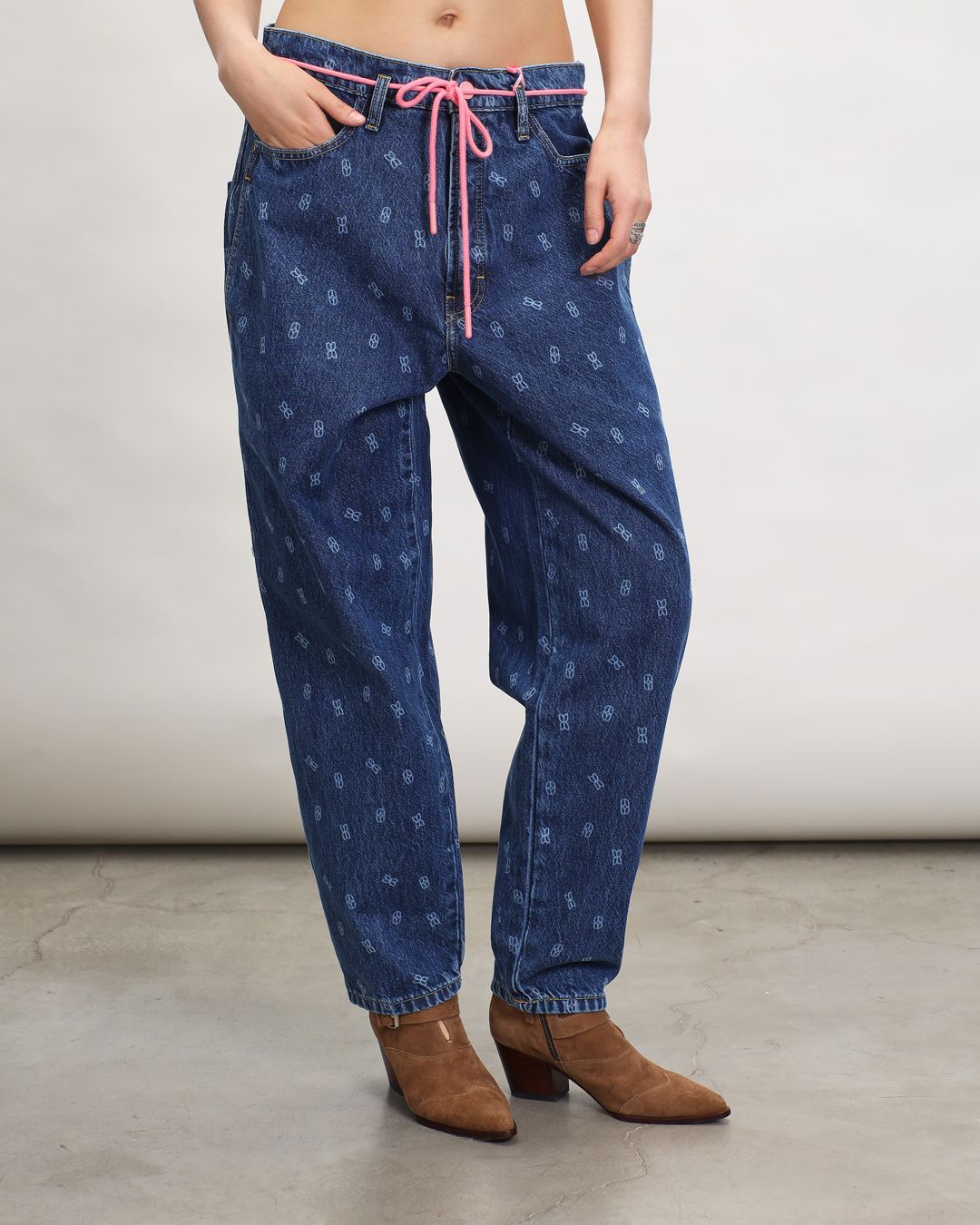 Купить Джинсы MONOCHROME