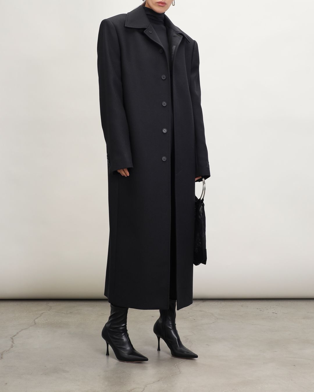 Купить Пальто USHATAVA