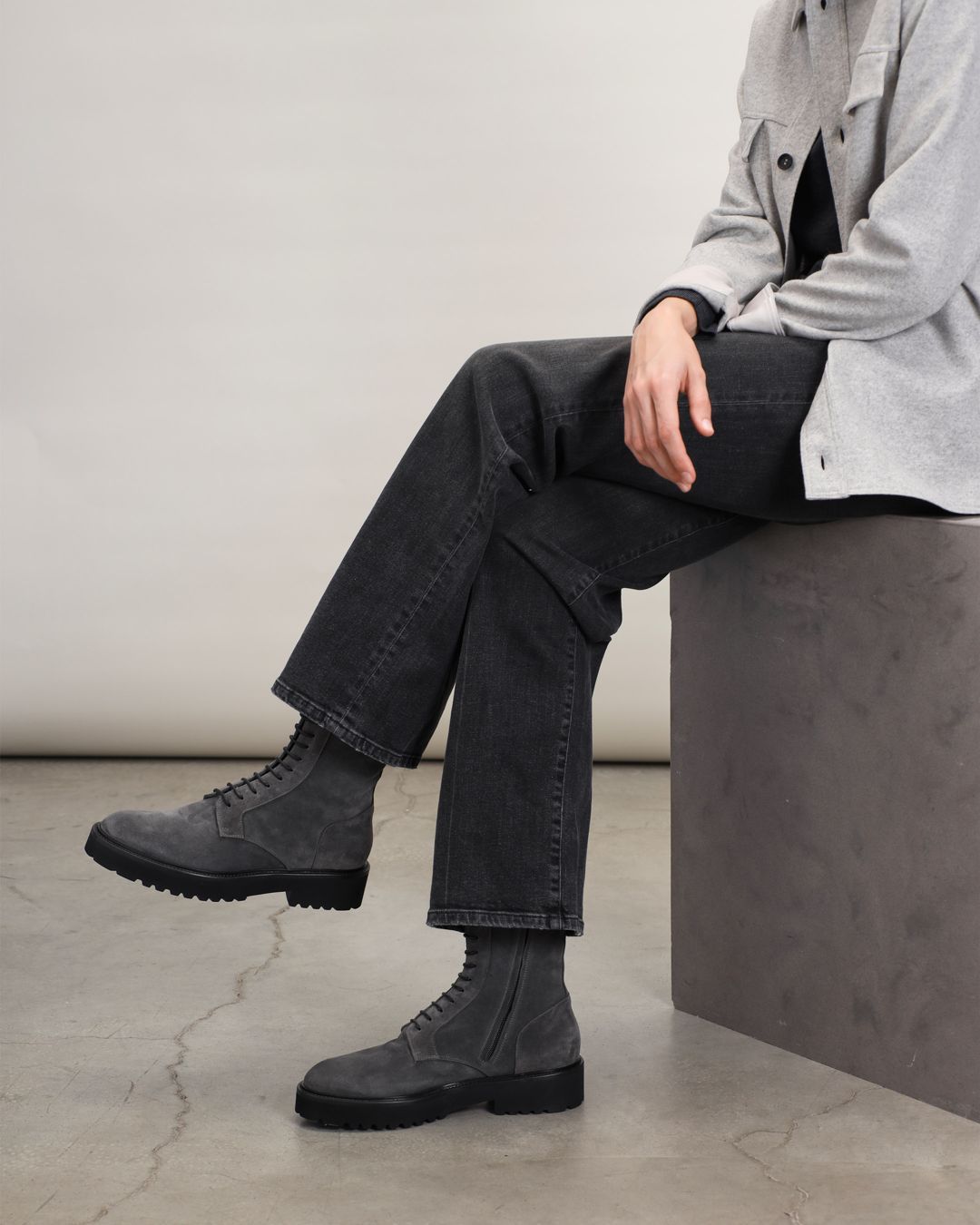 Купить Ботинки DOUCALS