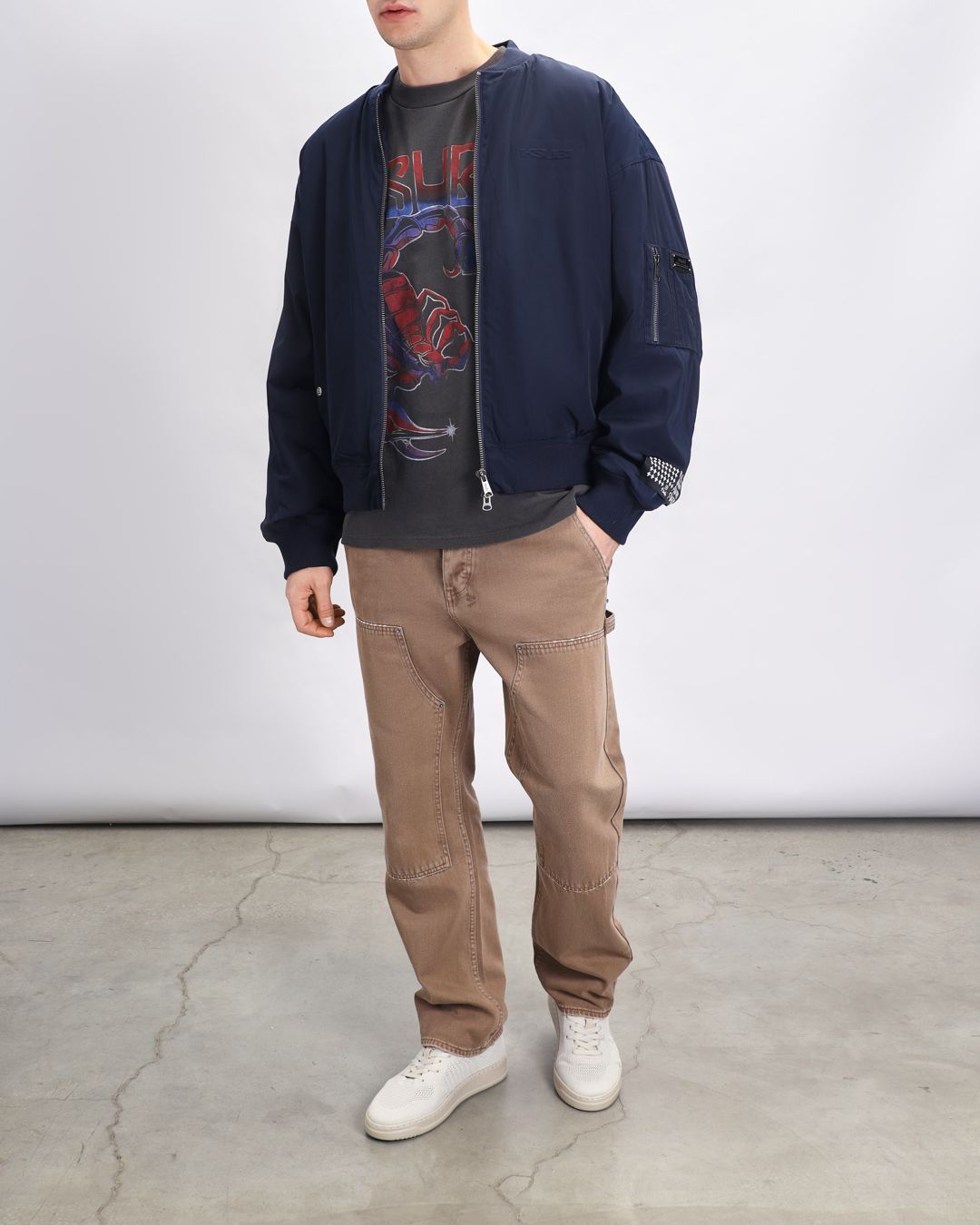 Купить Джинсы KSUBI