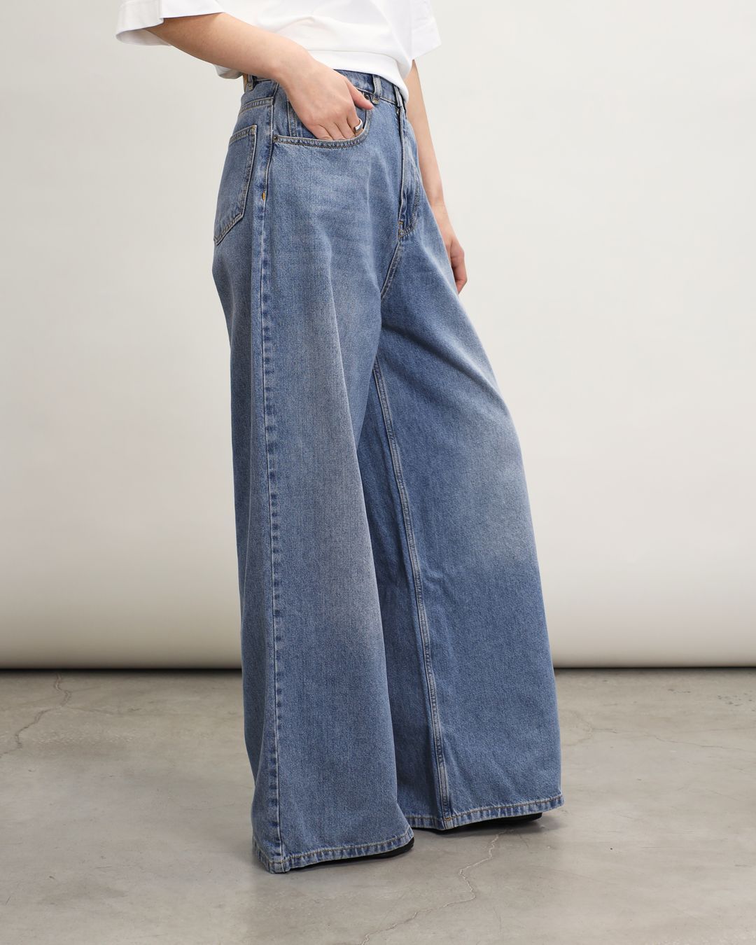 Купить Джинсы USHATAVA