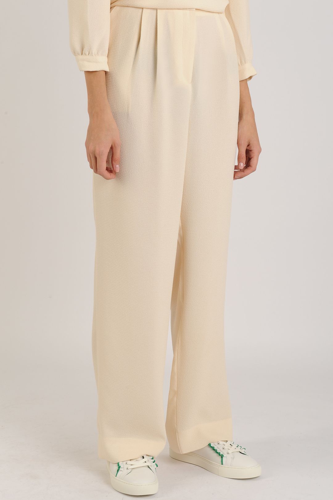 Купить Брюки ESSENTIEL