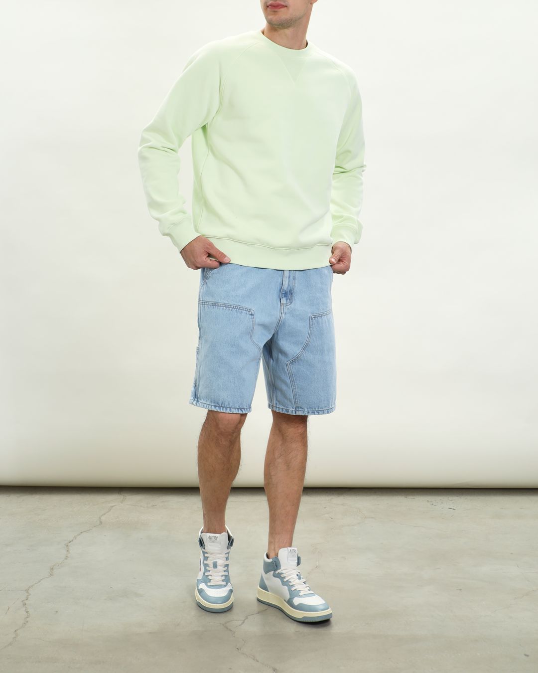 Купить Шорты CARHARTT WIP