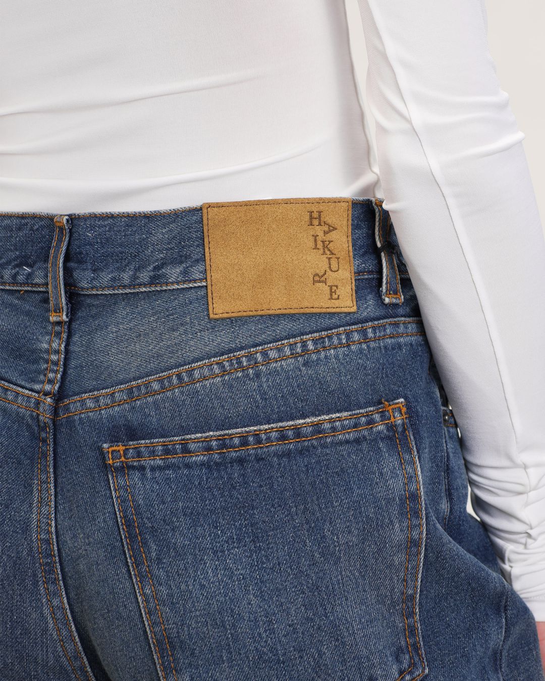 Купить Джинсы HAIKURE