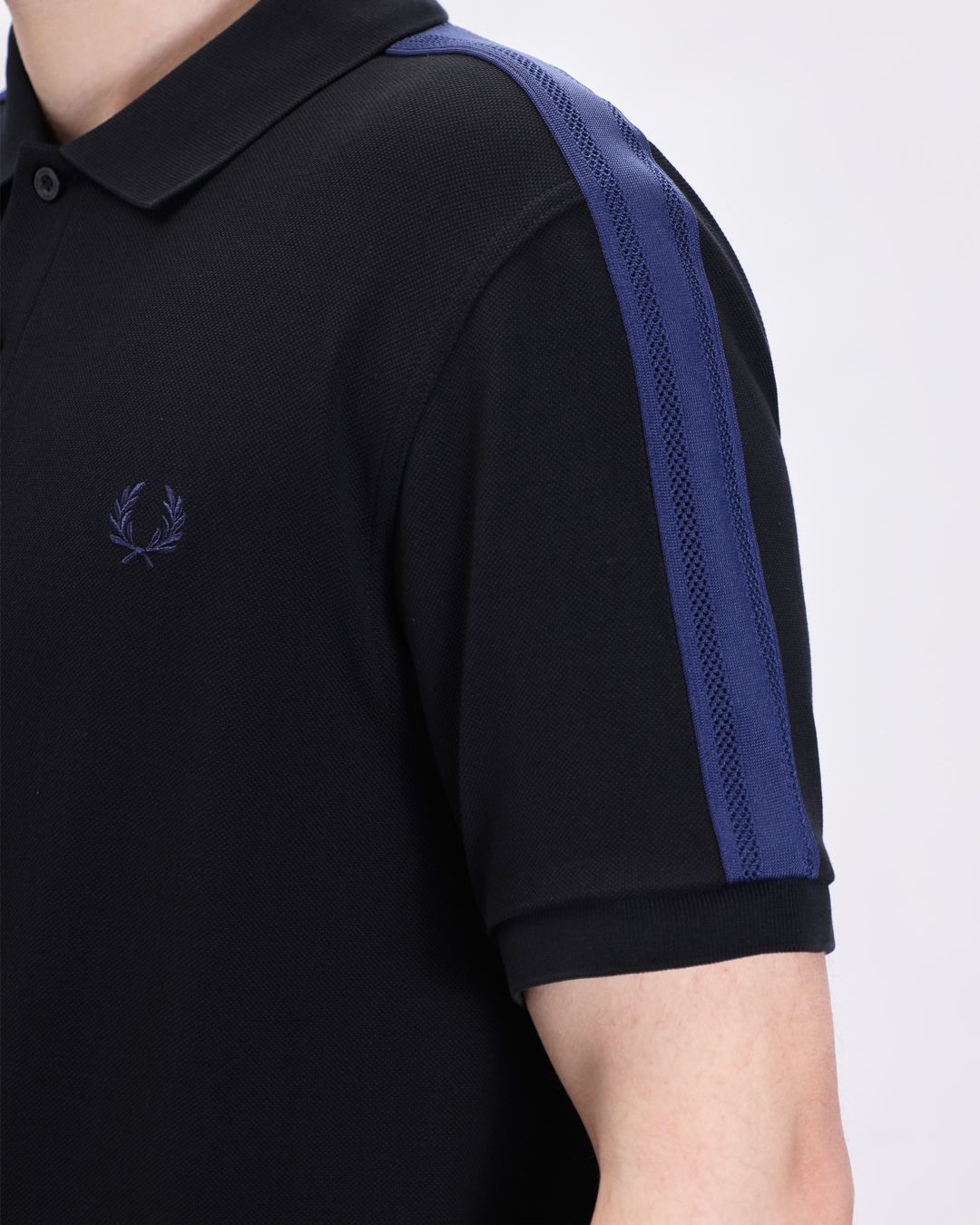 Купить Футболка FRED PERRY