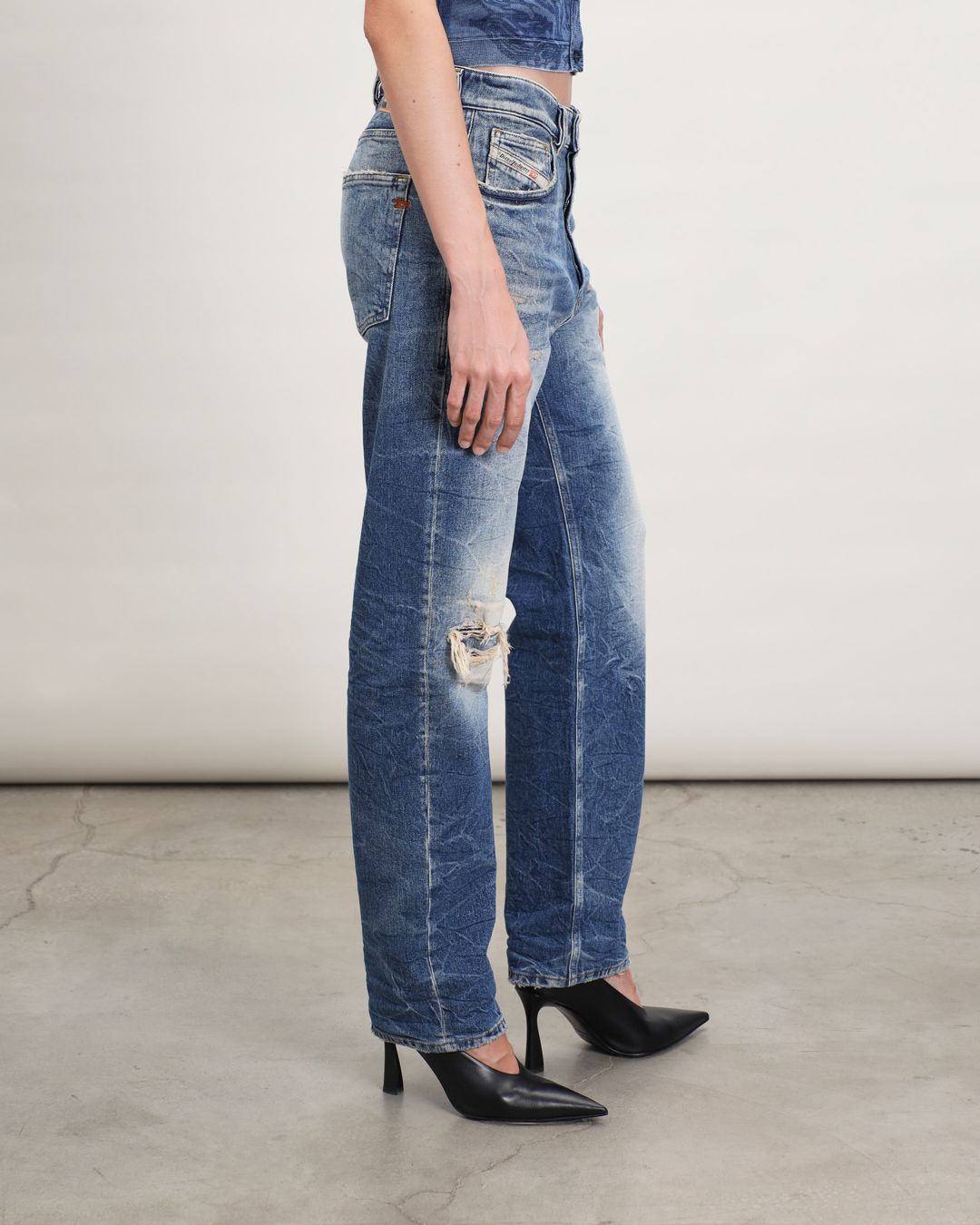 Купить Джинсы DIESEL