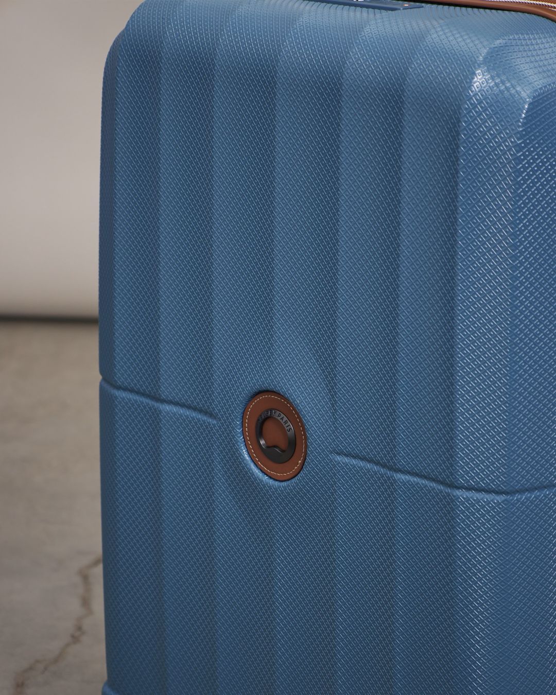 Купить Чемодан DELSEY