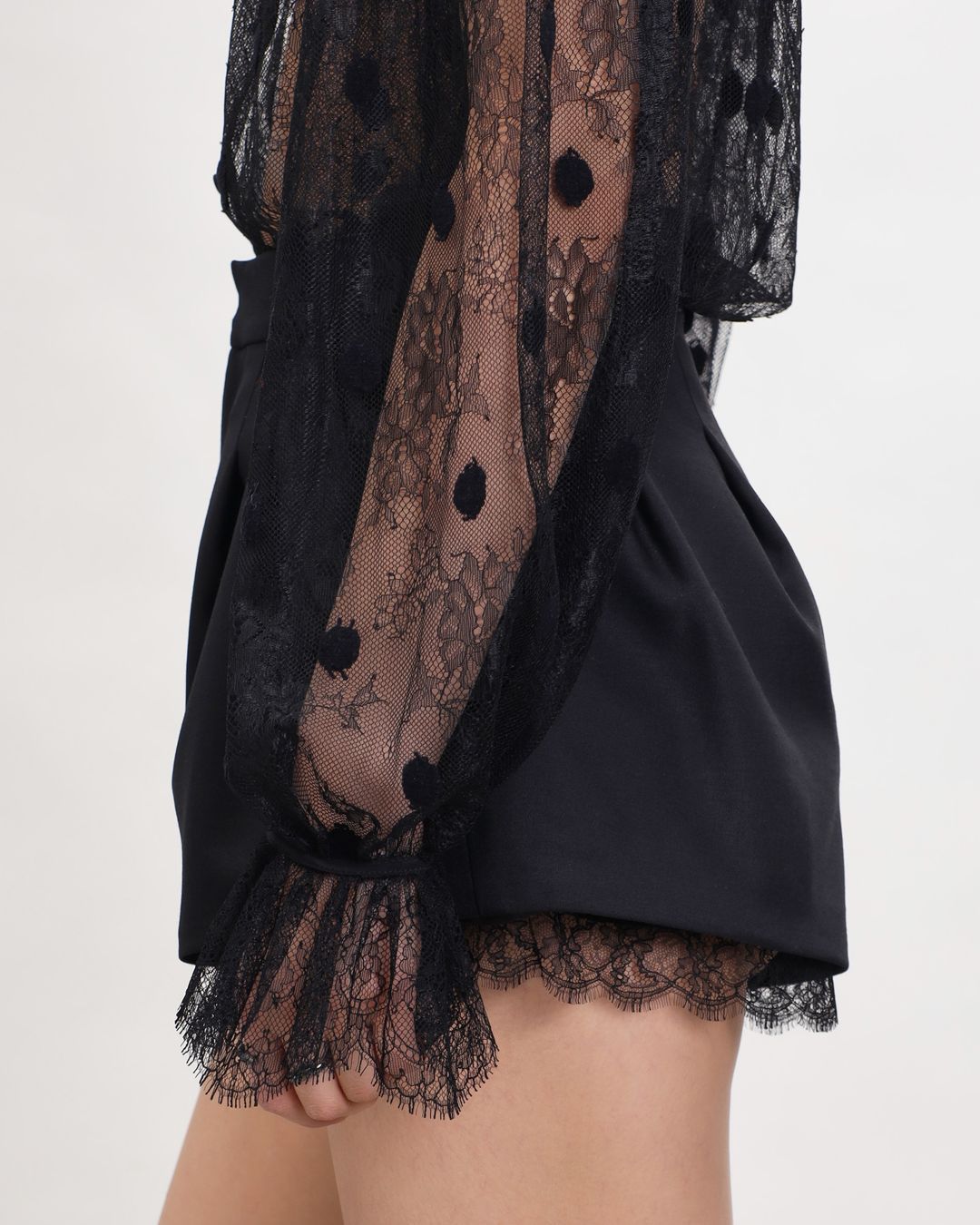 Купить Шорты GOOROO