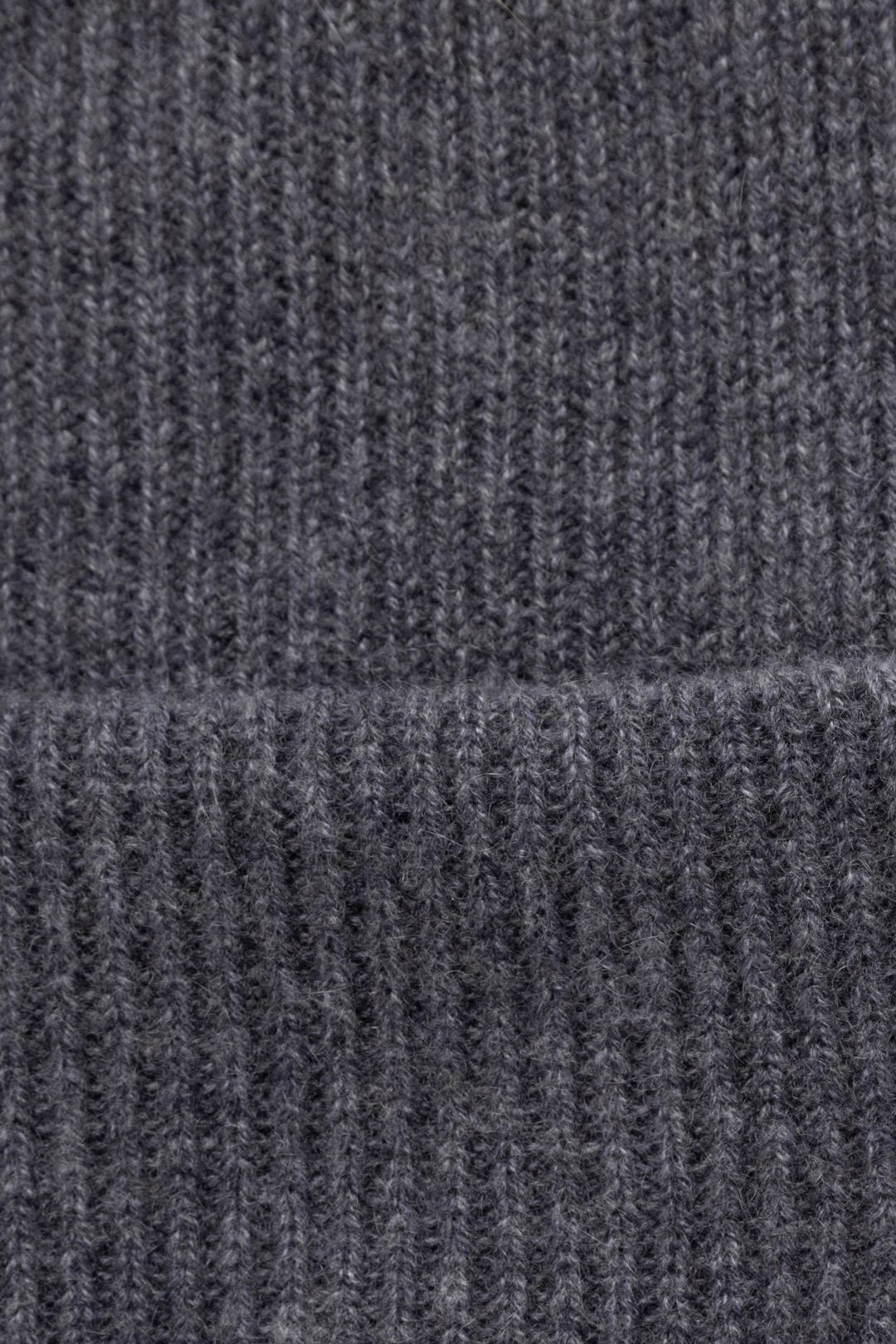 Купить Шапка LISA YANG