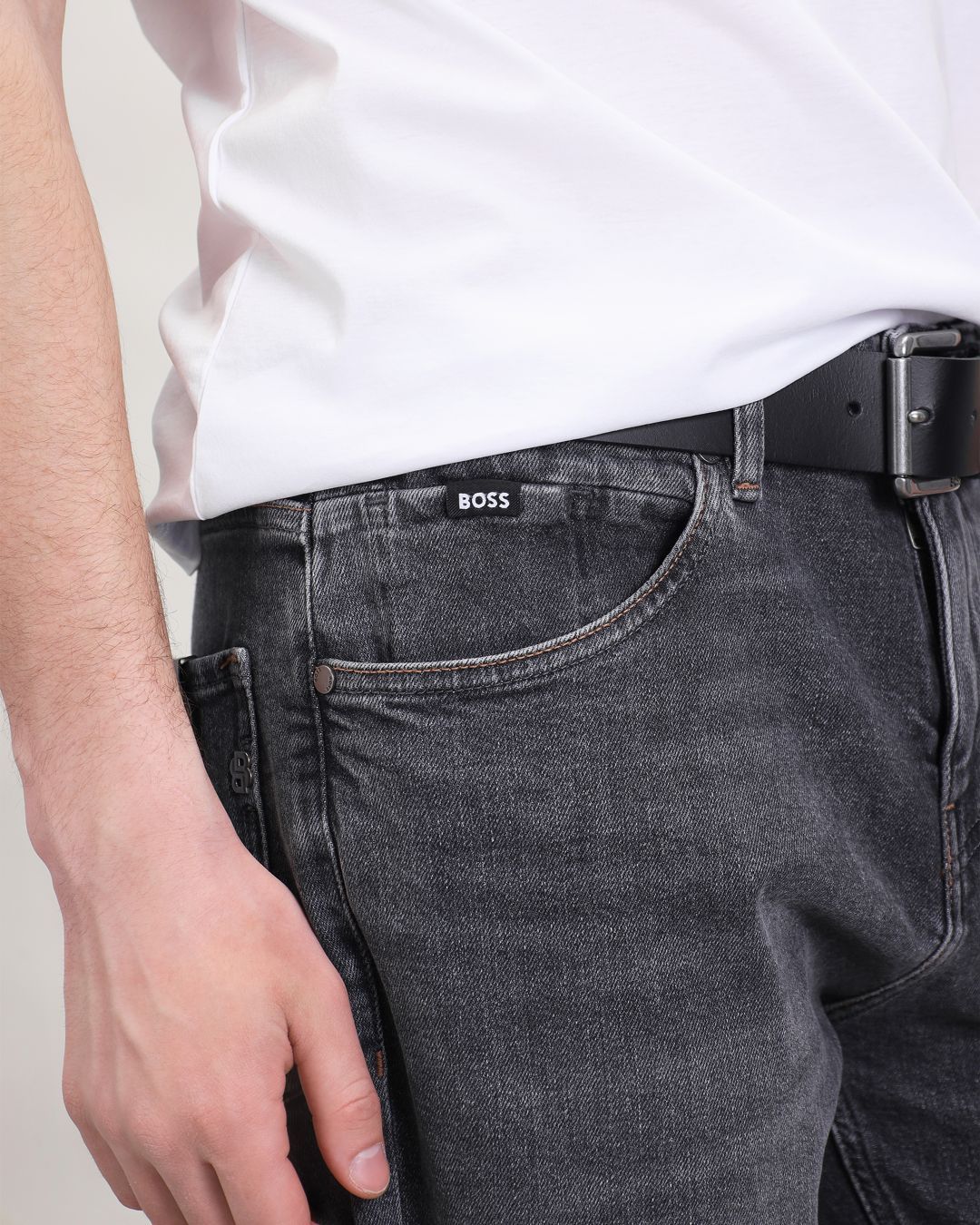 Купить Джинсы HUGO BOSS