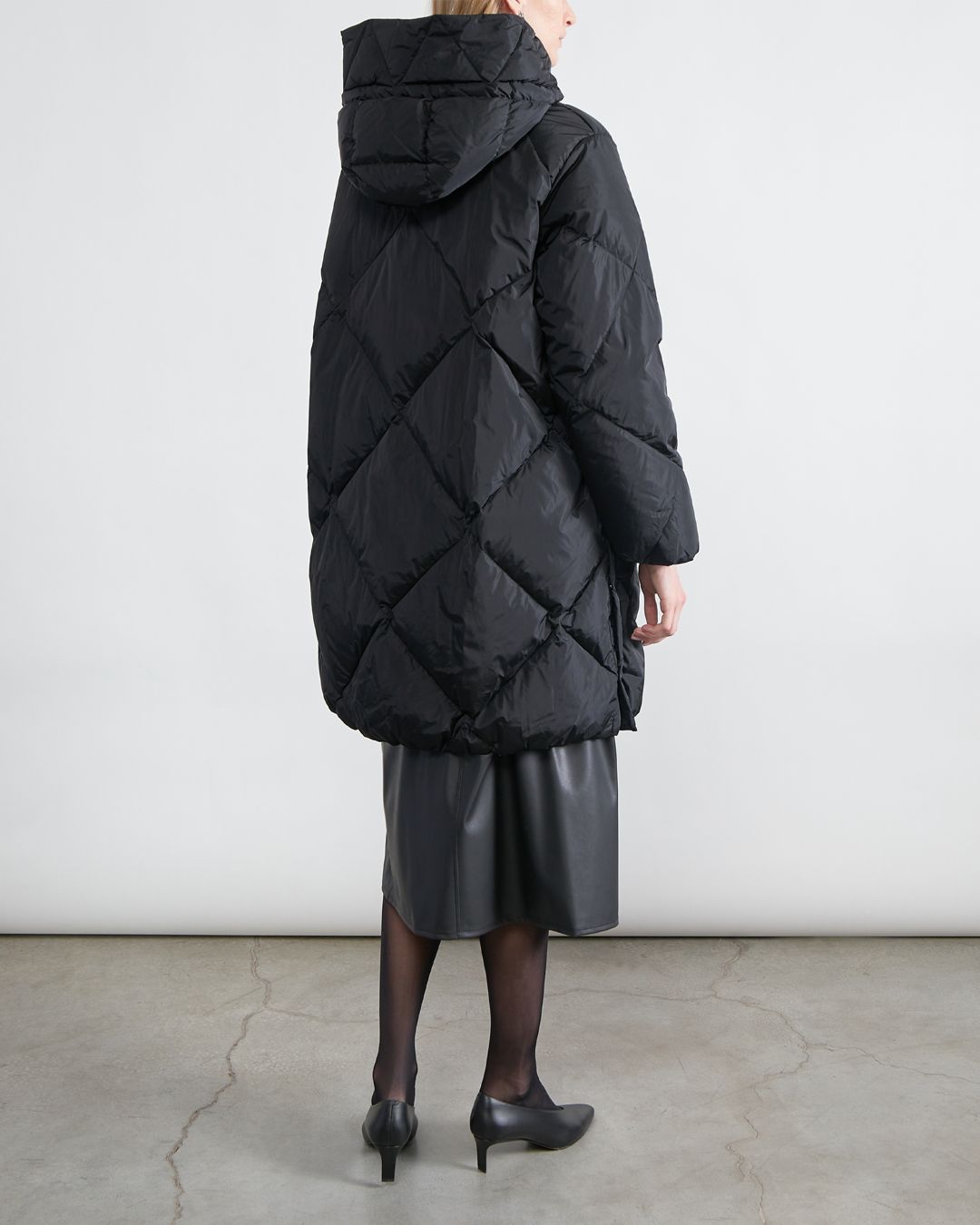 Купить Пуховик WEEKEND MAX MARA