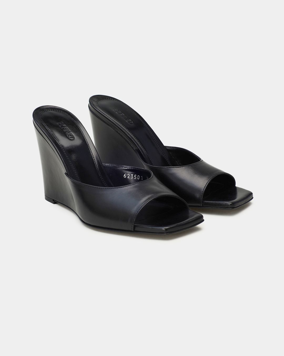 Купить Туфли REFINED