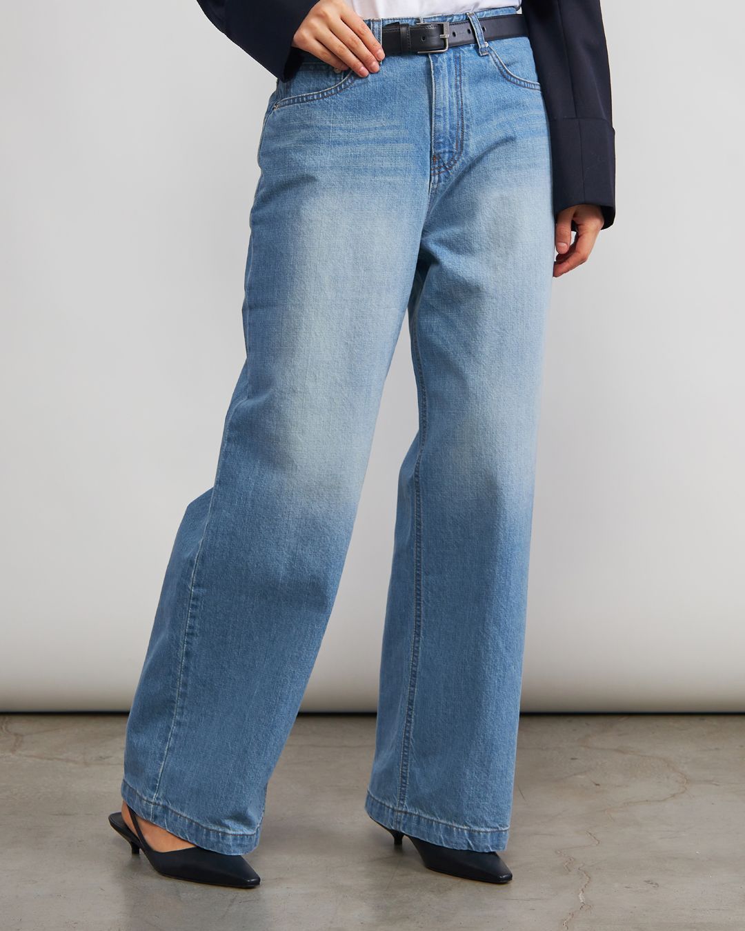 Купить Джинсы LOW CLASSIC