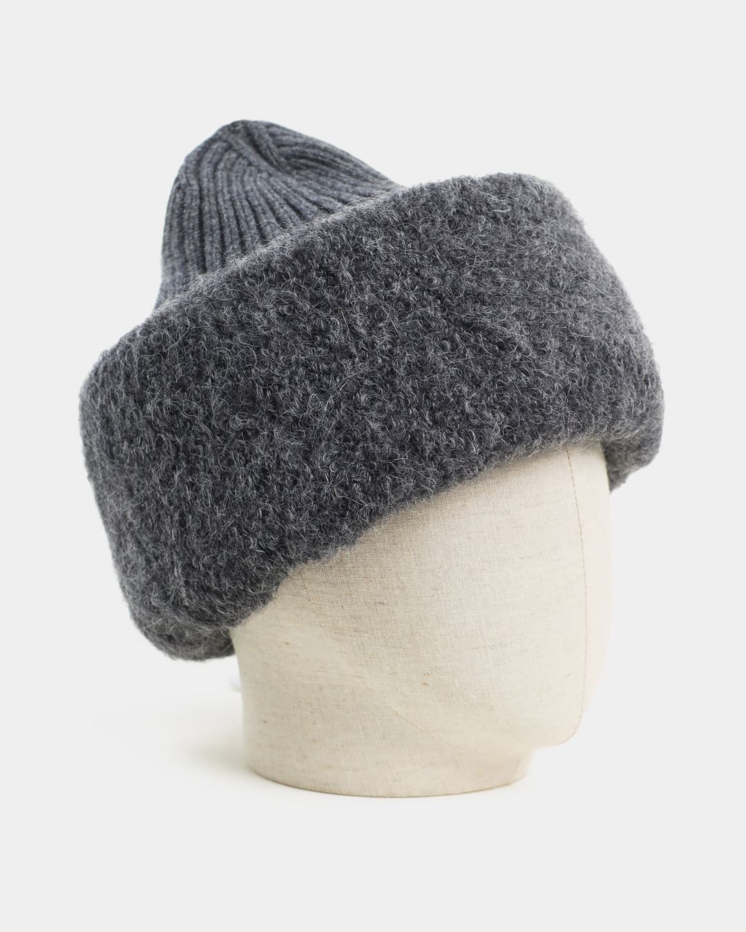 Купить Шапка FREE AGE