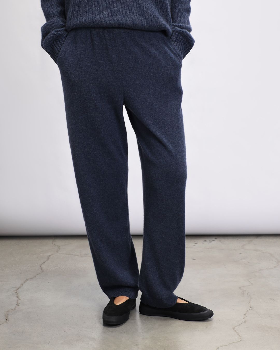 Купить Брюки LISA YANG