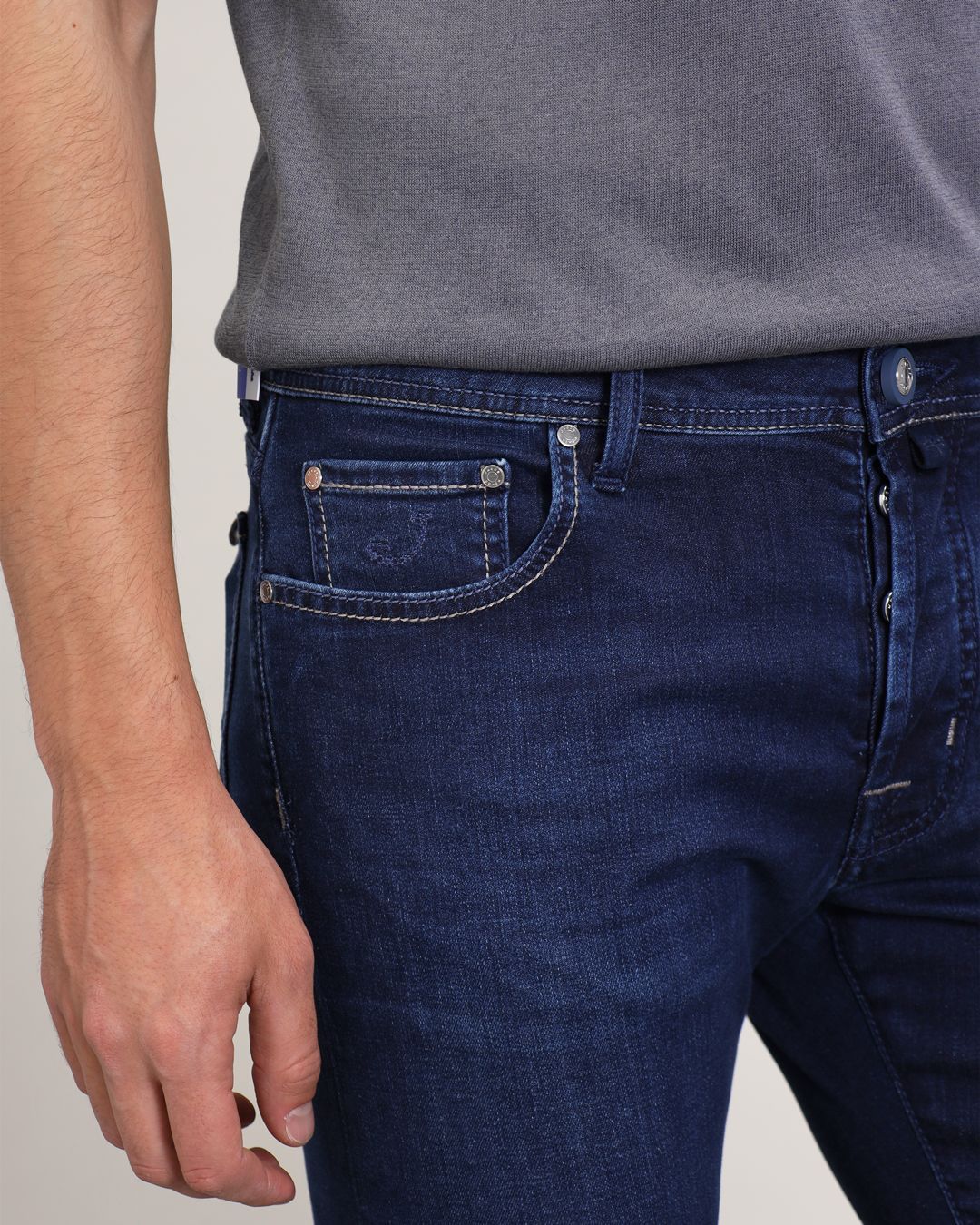 Купить Джинсы JACOB COHEN