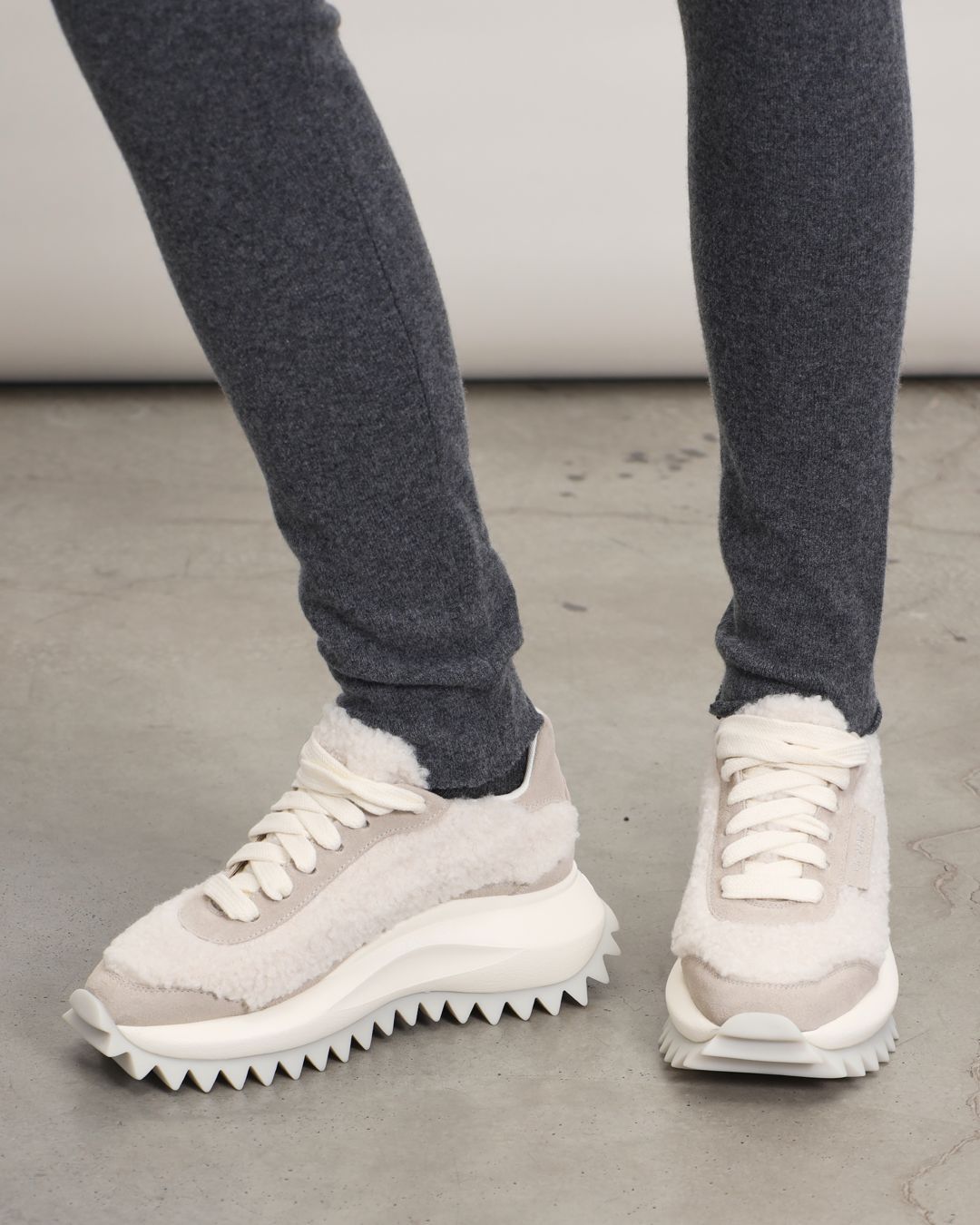 Купить Кроссовки VIC MATIE