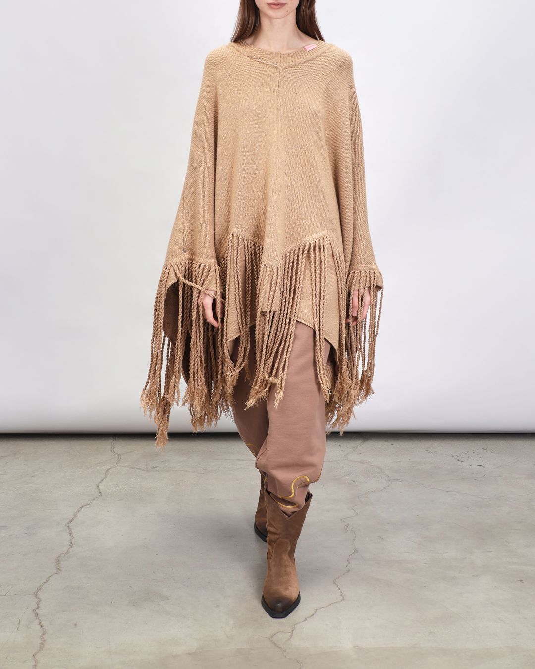 Купить Пончо MONOCHROME