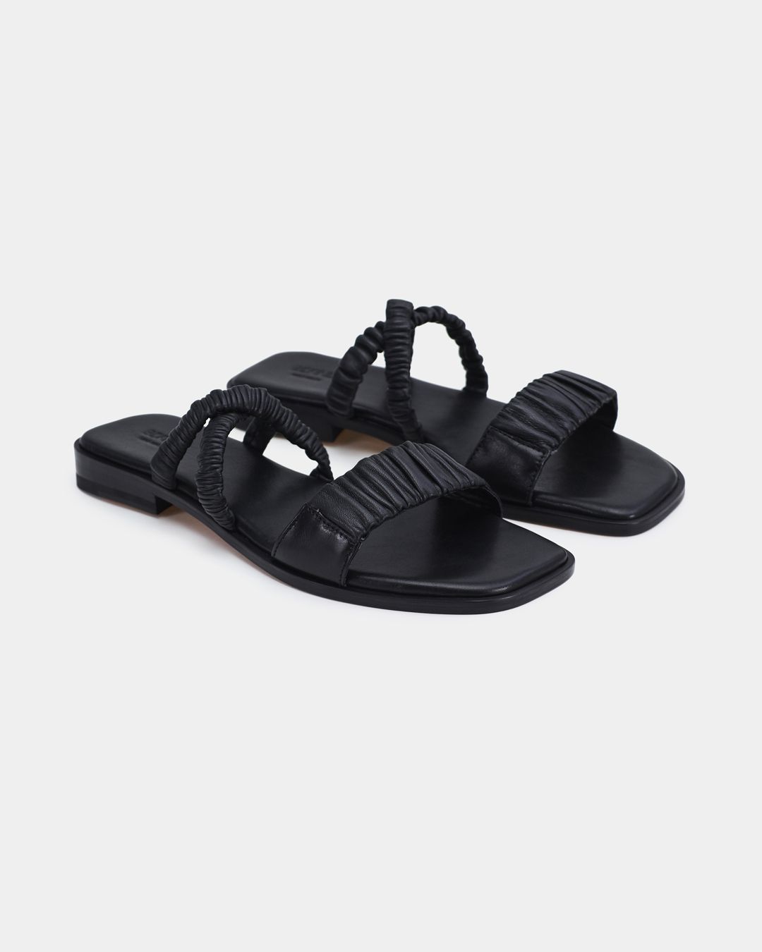 Купить Сандалии REFINED