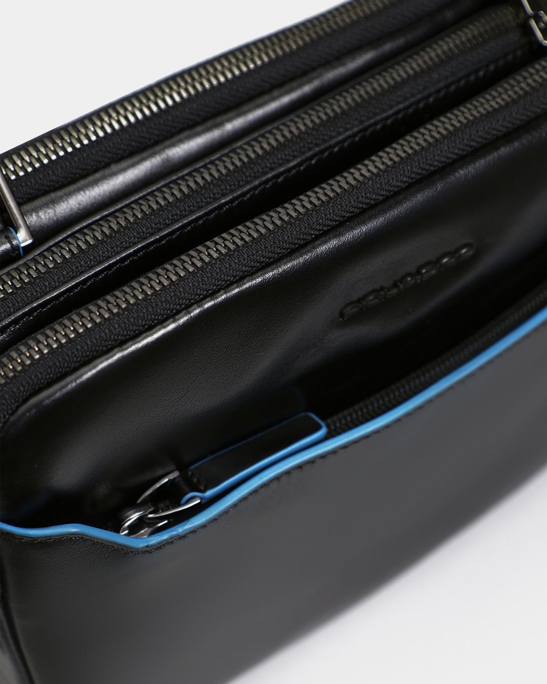 Купить Барсетка PIQUADRO