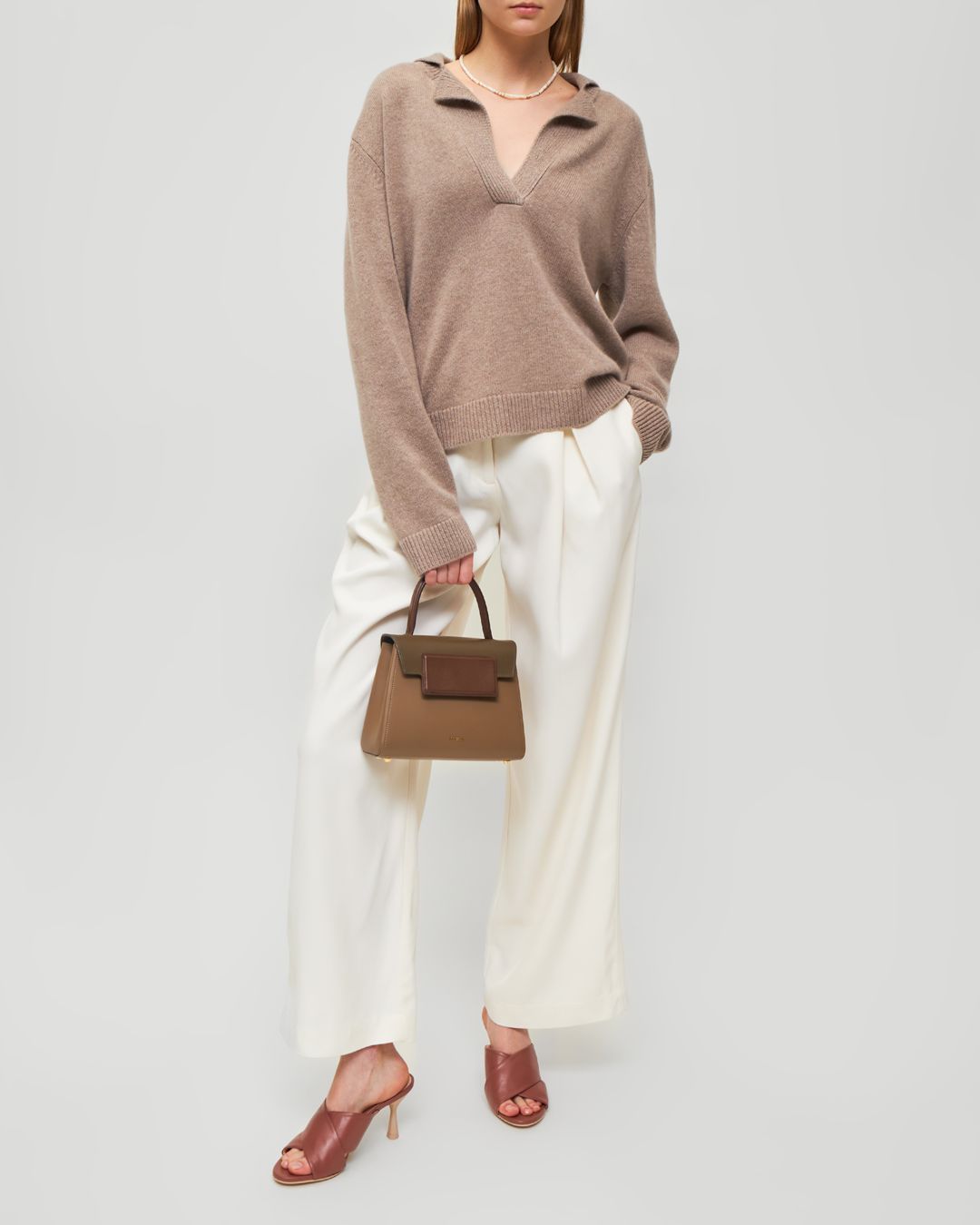 Купить Туфли AGL