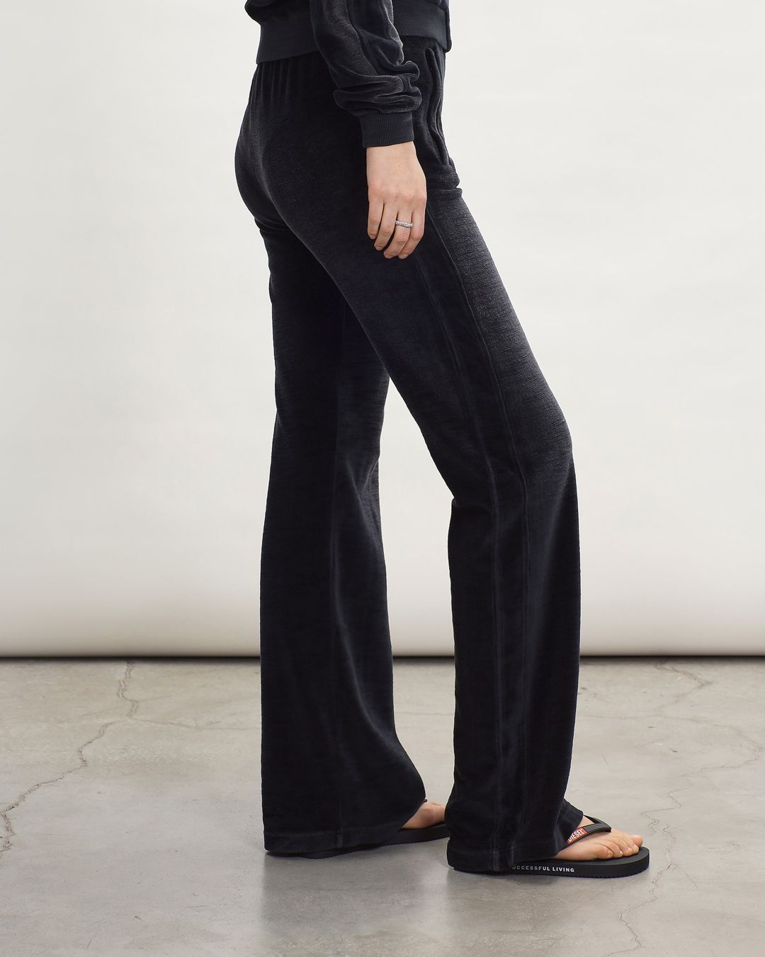 Купить Брюки DIESEL