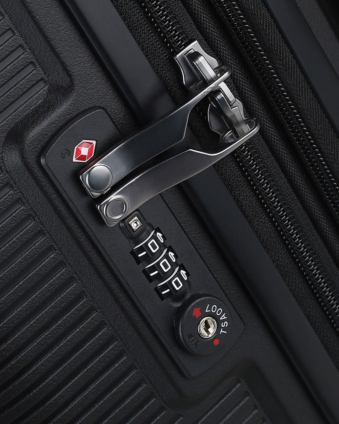 Купить Чемодан ECHOLAC