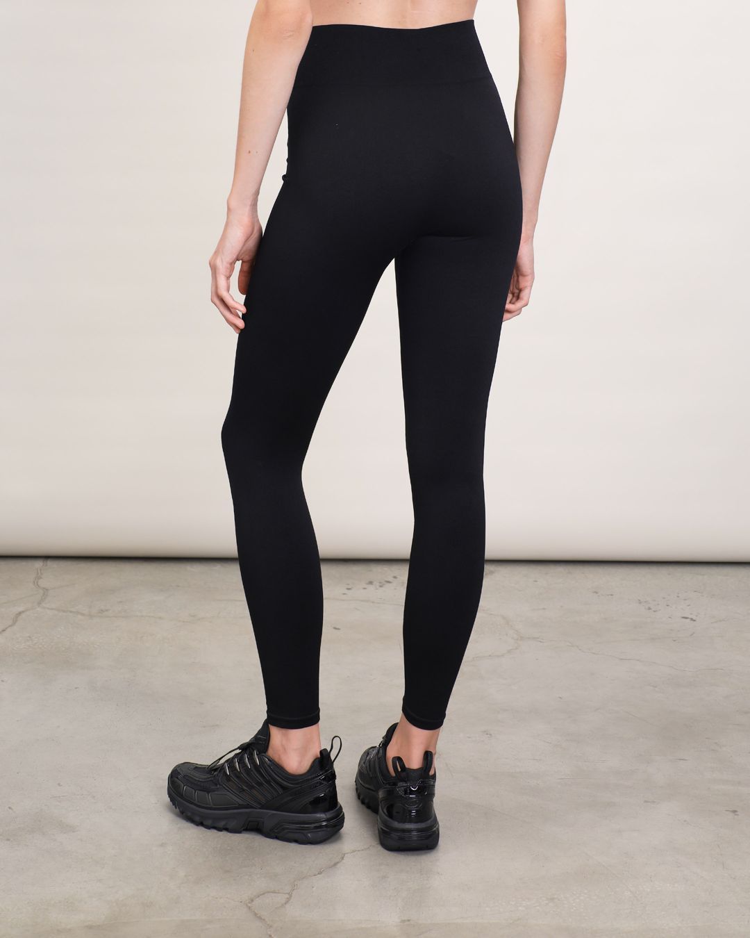 Купить Леггинсы MONOCHROME