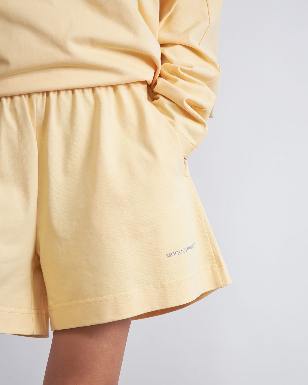 Купить Шорты MONOCHROME