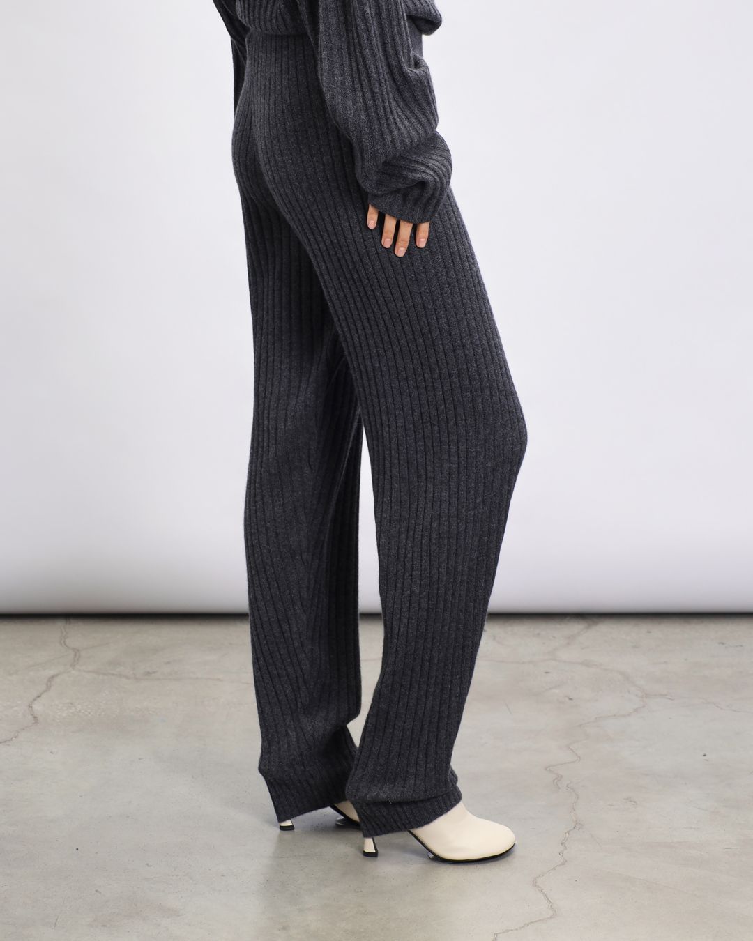 Купить Брюки PERVERT