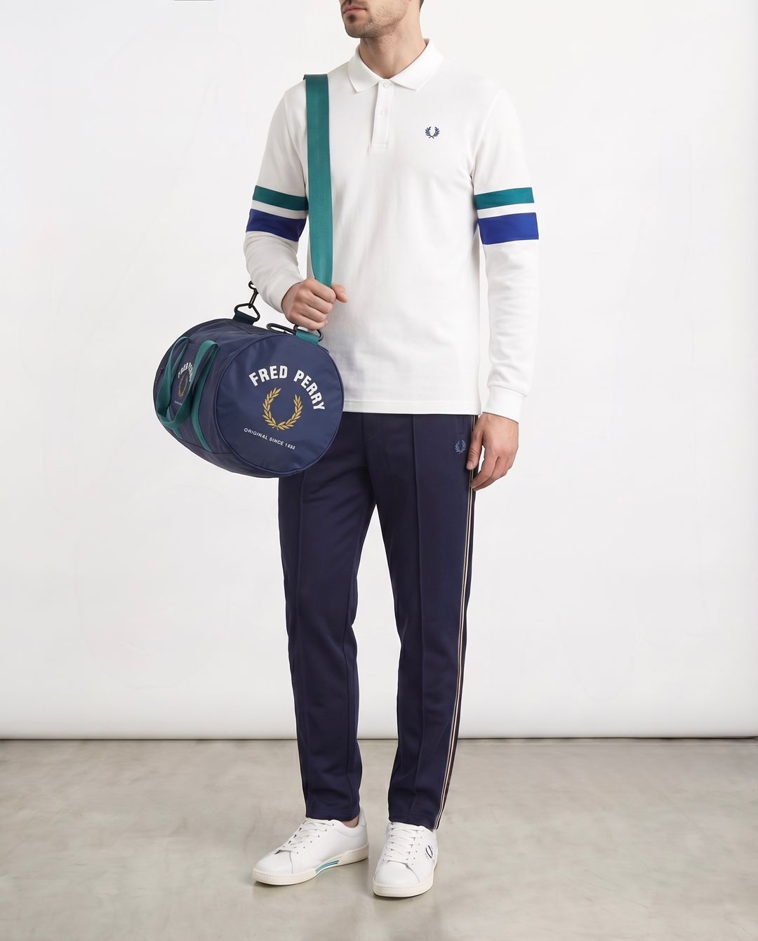Купить Свитшот FRED PERRY