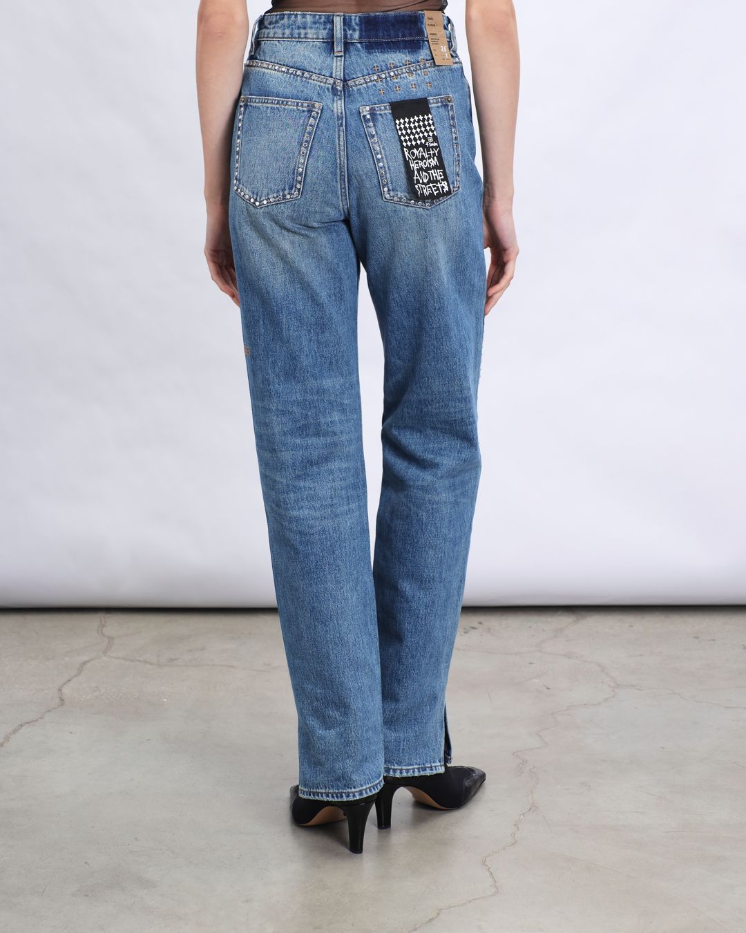 Купить Джинсы KSUBI