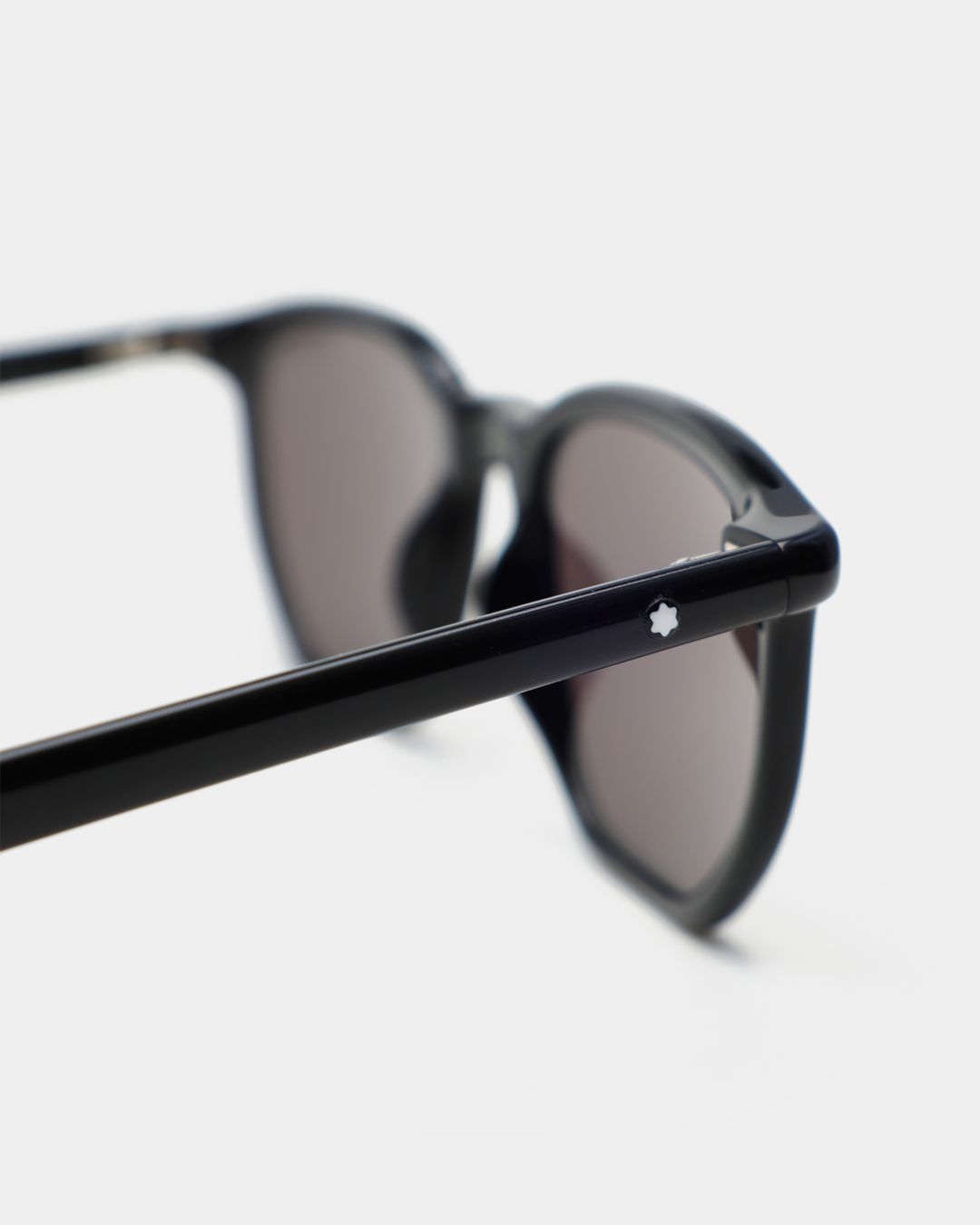 Купить Очки MONTBLANC