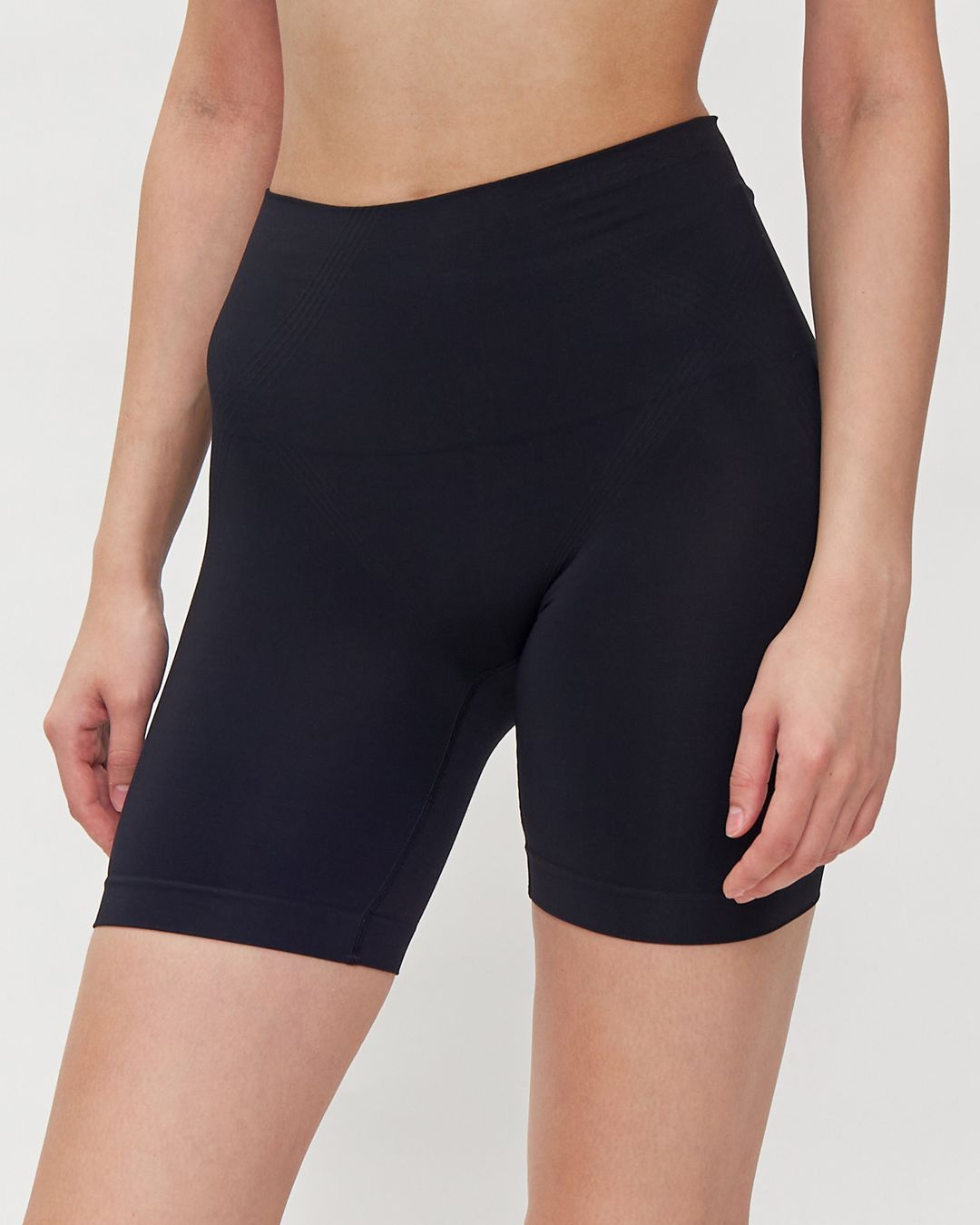 Купить Шорты CHANTELLE