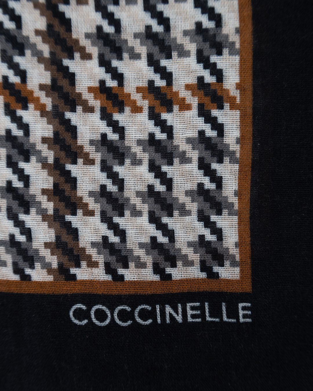 Купить Платок COCCINELLE