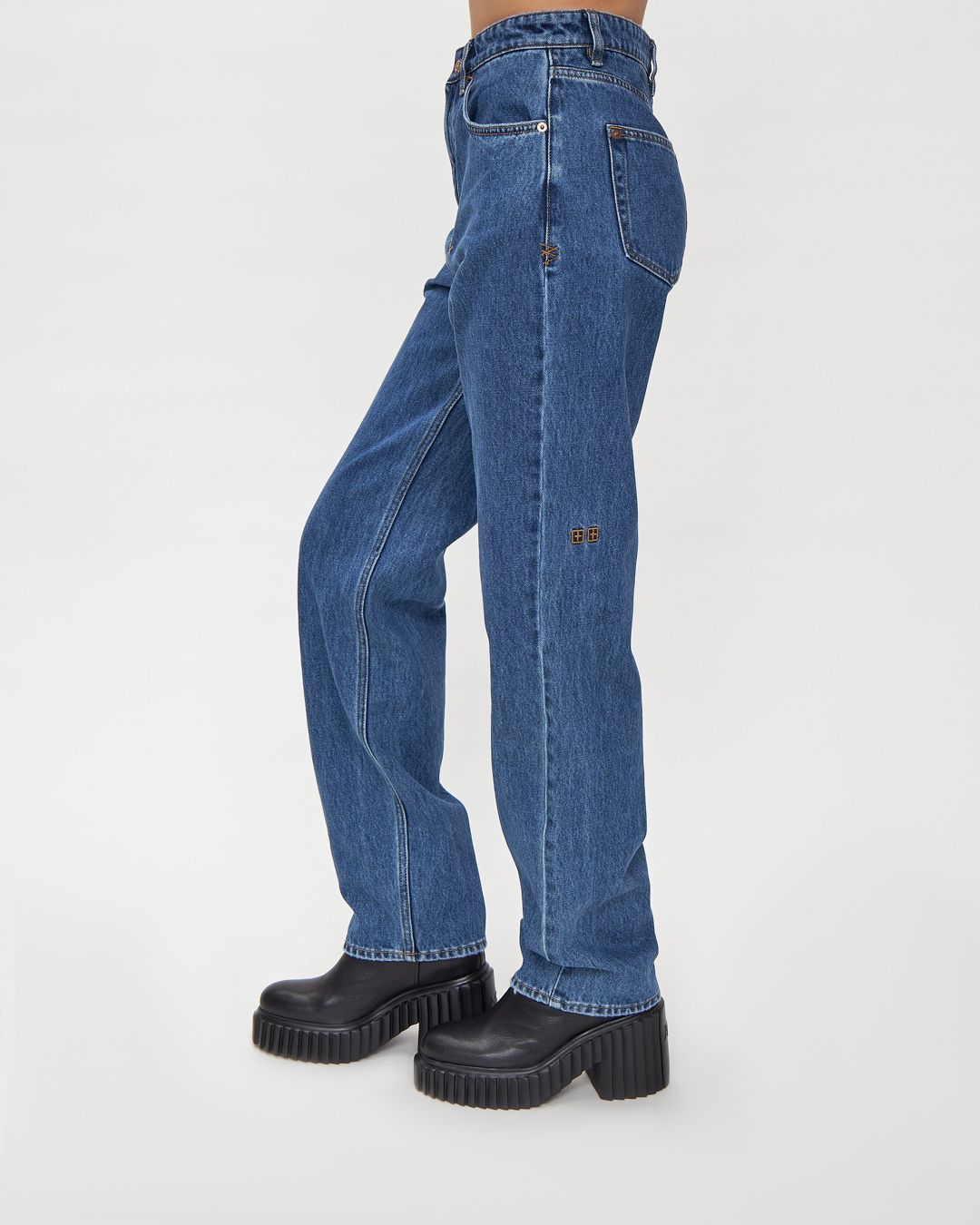 Купить Джинсы KSUBI