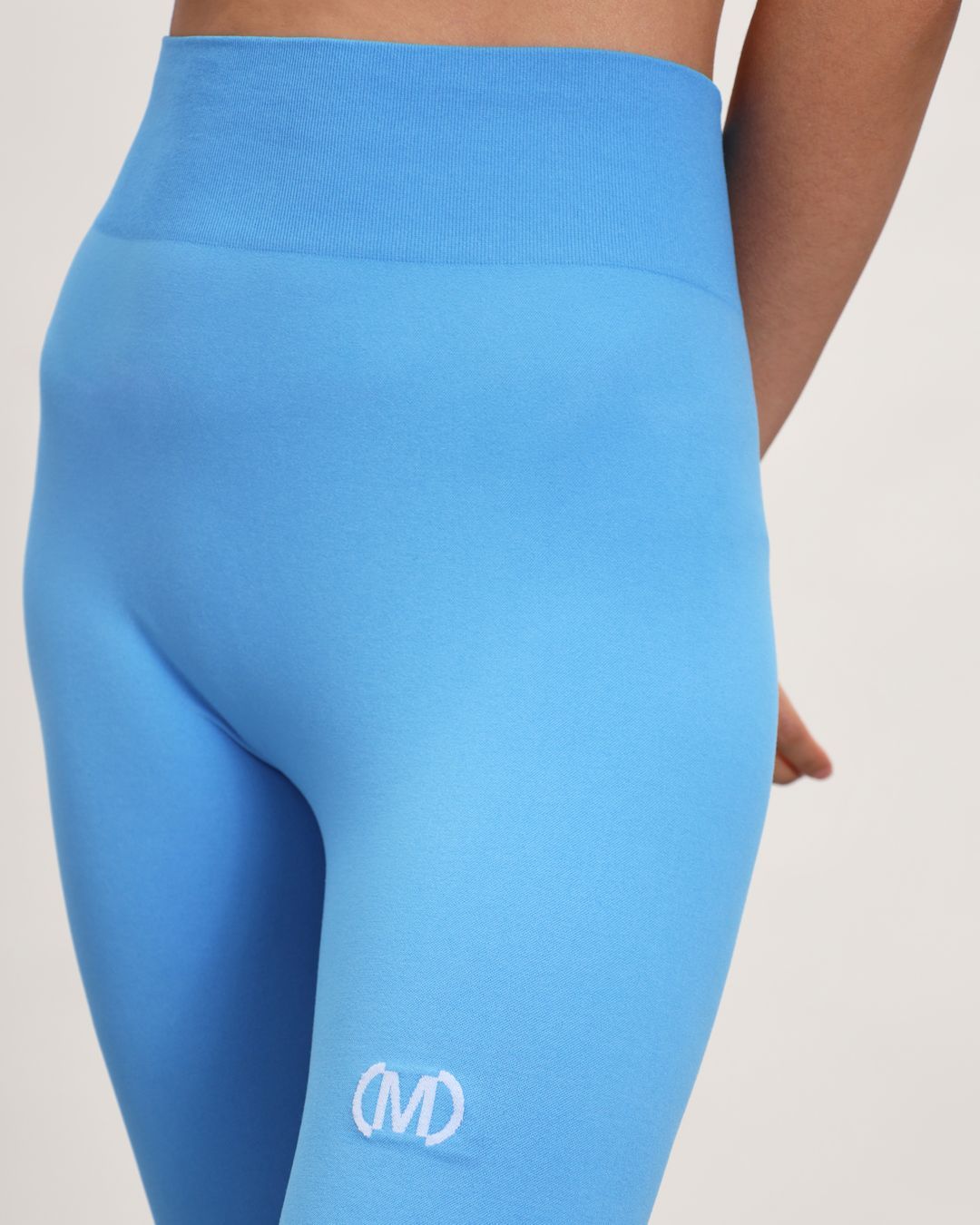 Купить Шорты MONOCHROME