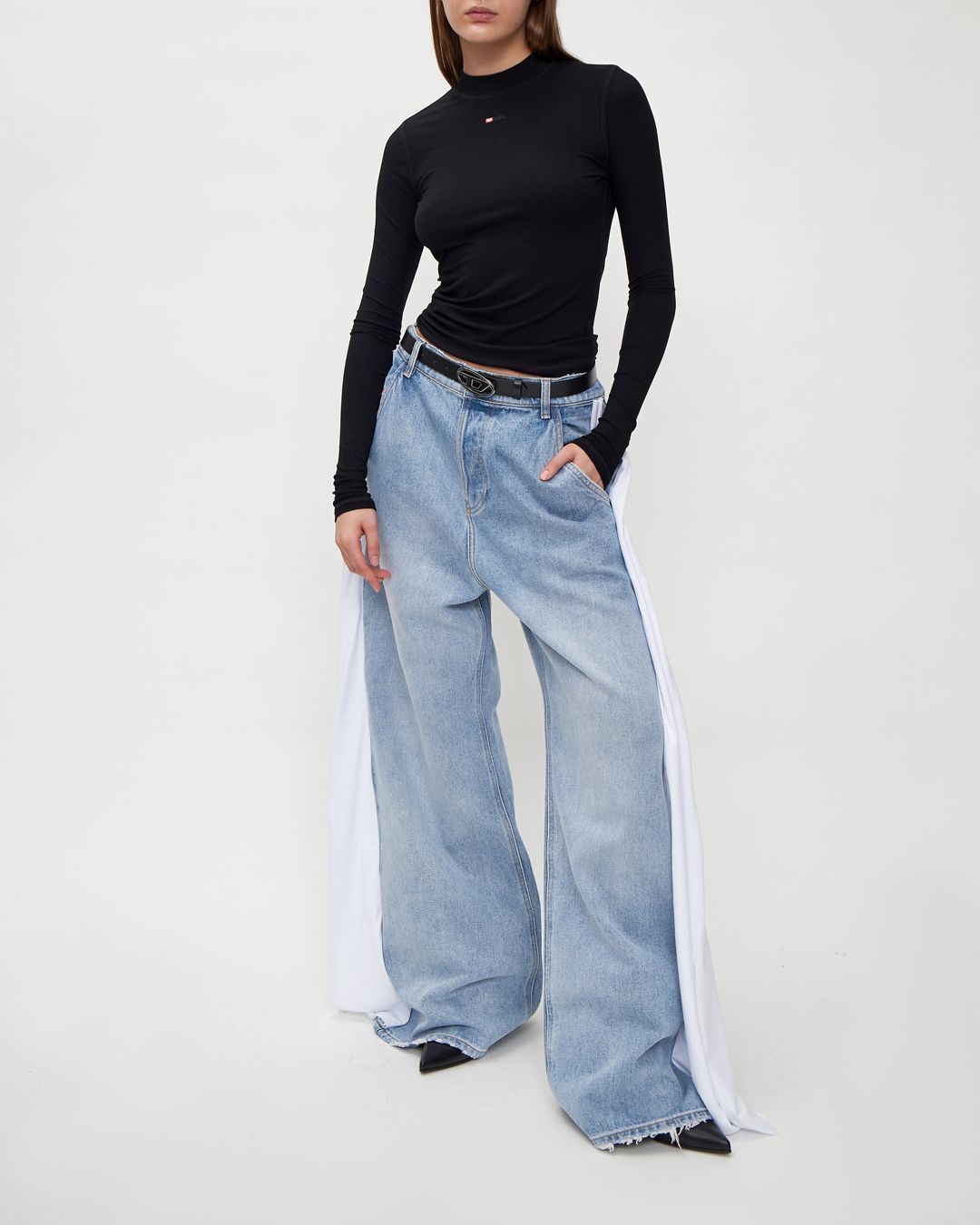 Купить Джинсы DIESEL