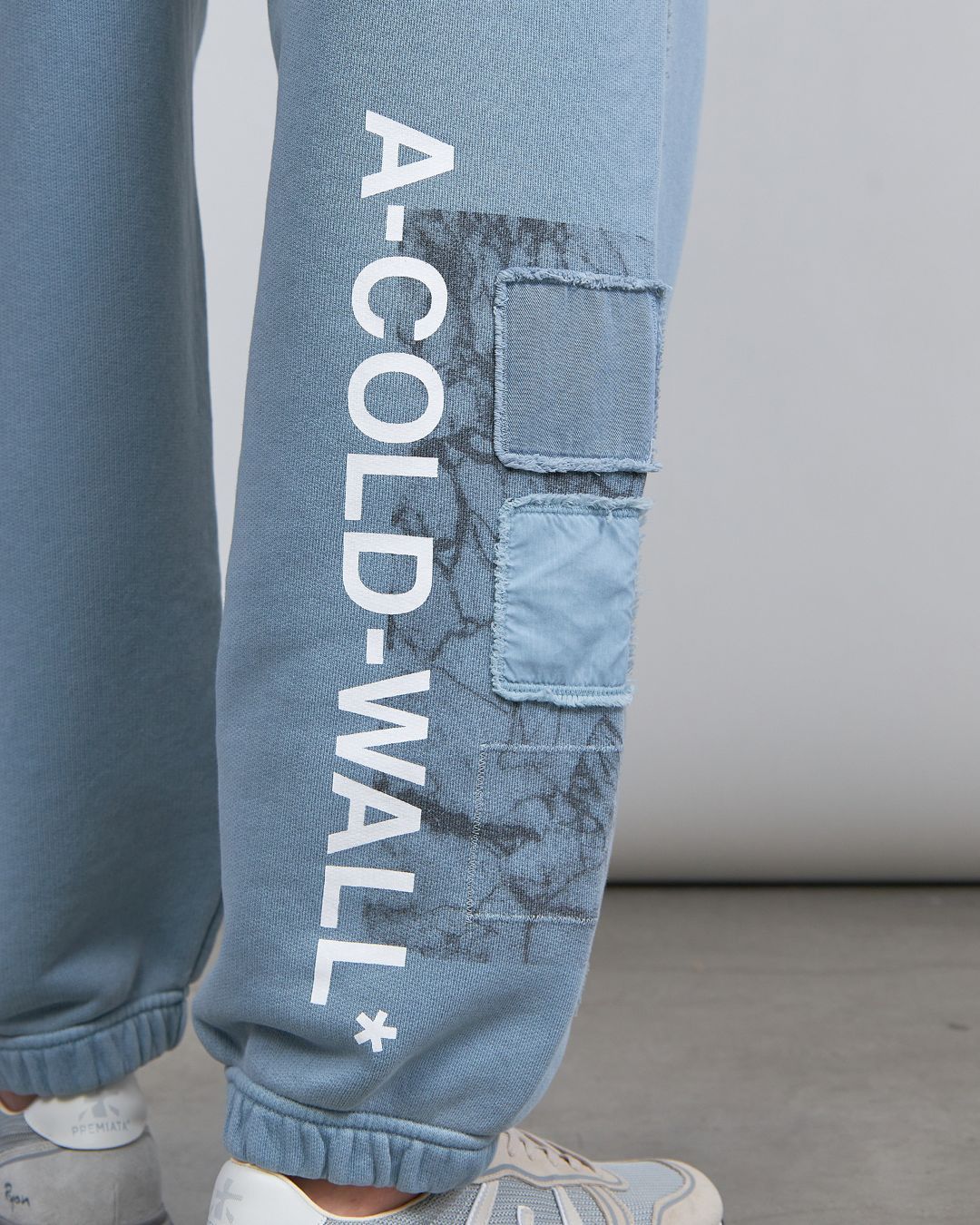 Купить Брюки A COLD WALL MEN