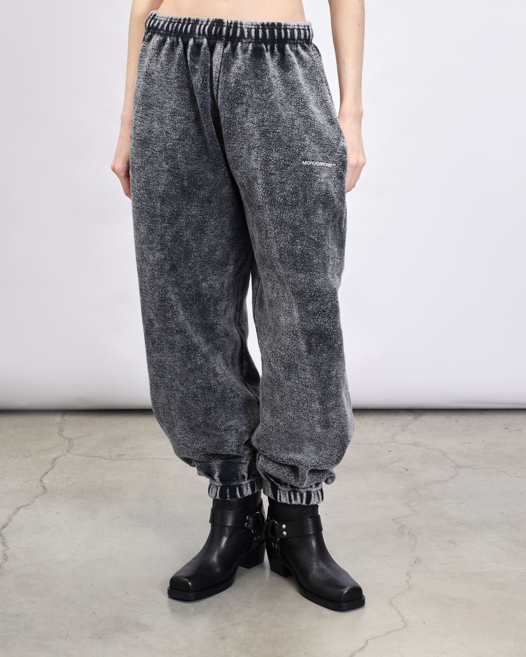 Купить Брюки MONOCHROME