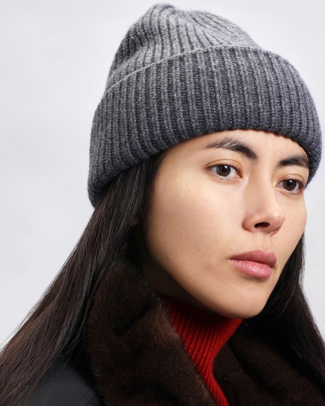 Купить Шапка YVES SALOMON