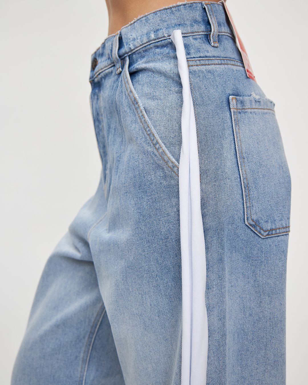 Купить Джинсы DIESEL