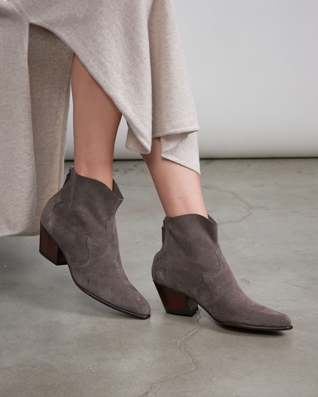 Купить Сапоги REFINED