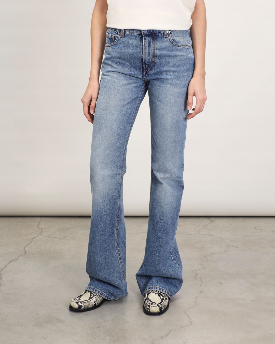 Купить Джинсы HAIKURE